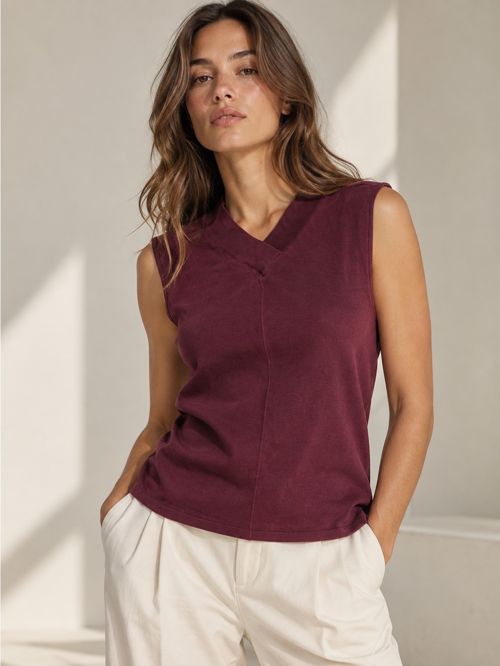 Modern Citizen Burgundy Sleeveless V-Neck Knit Top Blouse XL NWOT